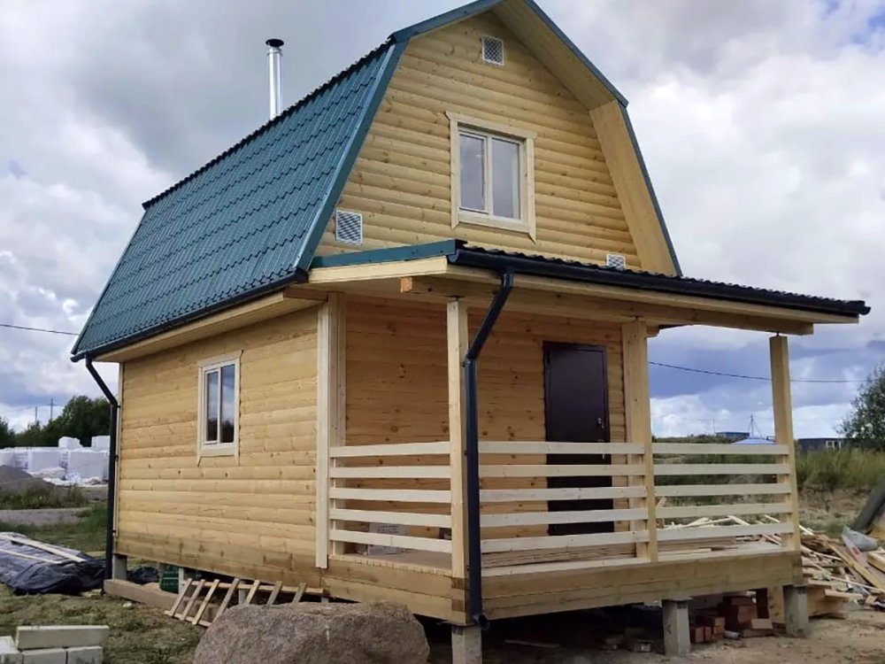Баня из бруса 6х4 с террасой