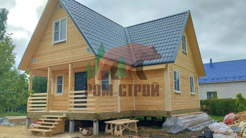 Дом из профилированного бруса "Беримир" 9х9м